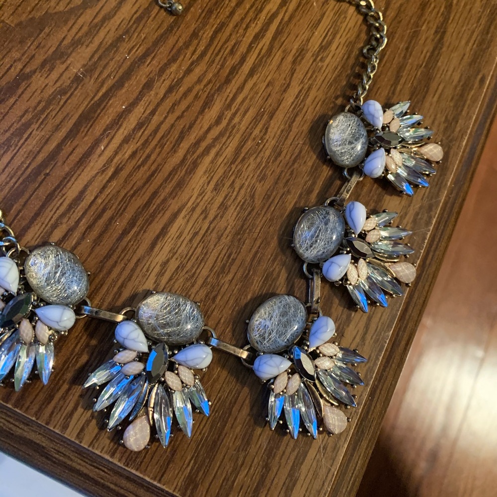 Statement necklace